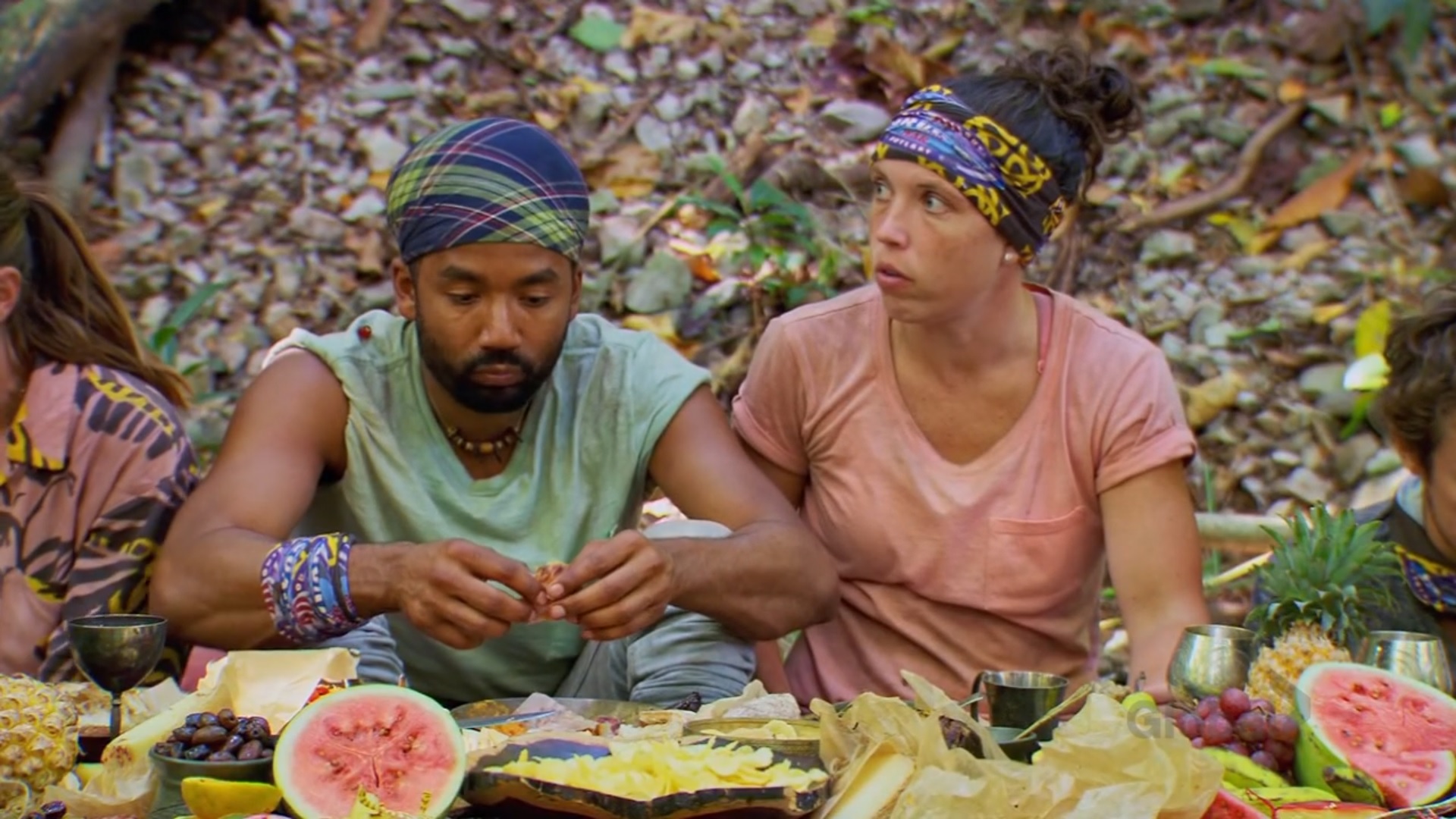 Sarah & Wendell at the merge feast on Survivor: Winners at War